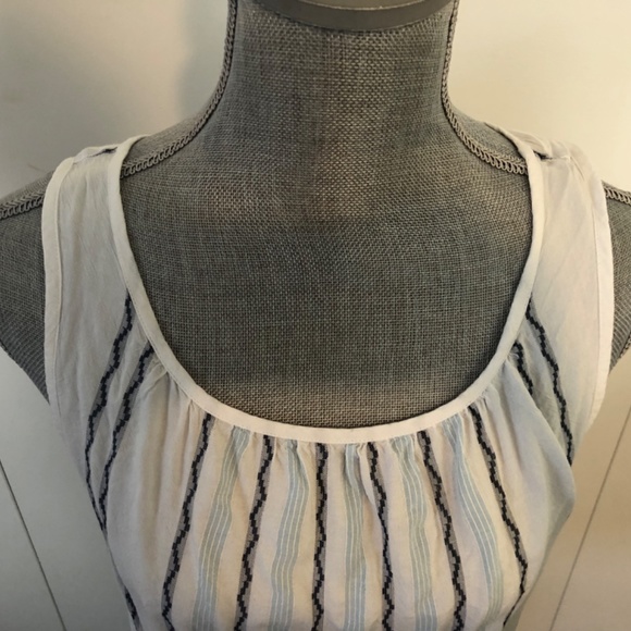 🕖 DYLAN SIZE SMALL CUTE TOP - Picture 2 of 5